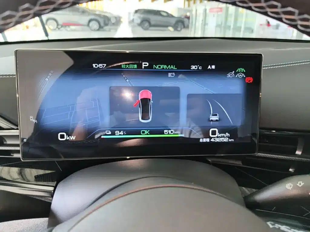 Seal 2022 550km Standard Range Rear-Wheel Drive Premium Edition — миниатюра 12