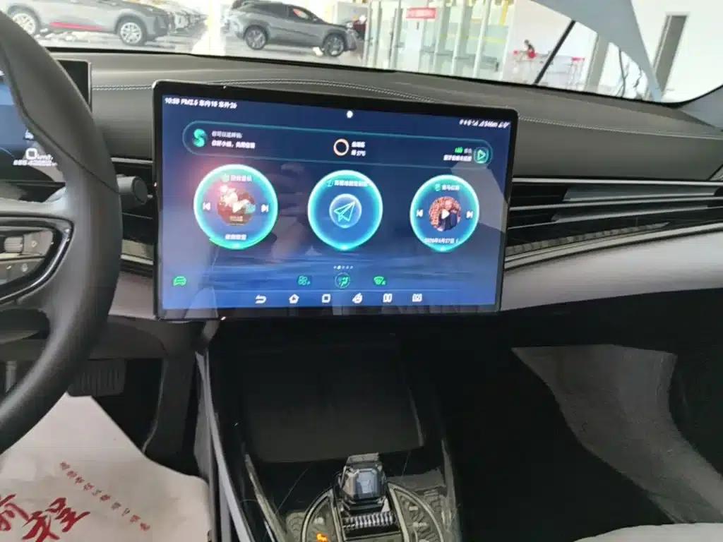 Seal 2022 550km Standard Range Rear-Wheel Drive Premium Edition — миниатюра 13