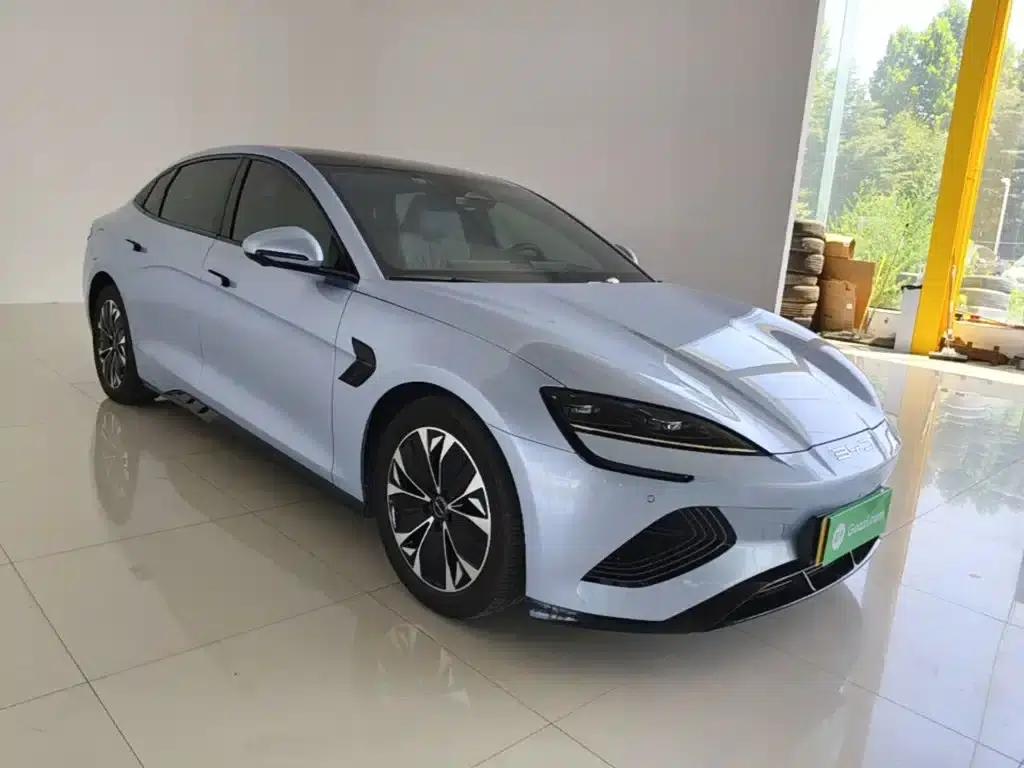 Seal 2022 550km Standard Range Rear-Wheel Drive Premium Edition — миниатюра 4