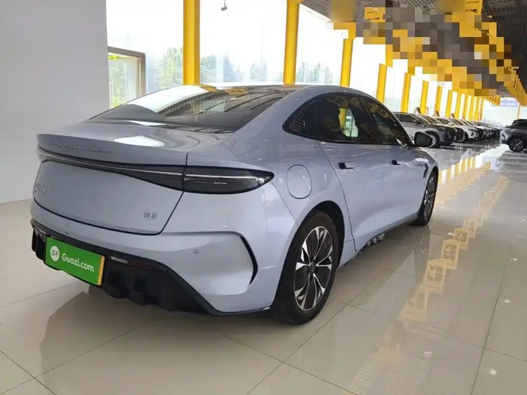 Seal 2022 550km Standard Range Rear-Wheel Drive Premium Edition — миниатюра 7
