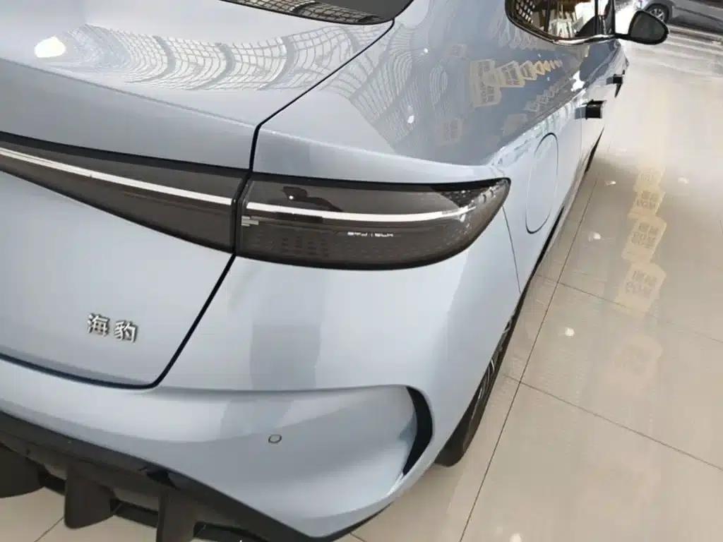 Seal 2022 550km Standard Range Rear-Wheel Drive Premium Edition — миниатюра 8
