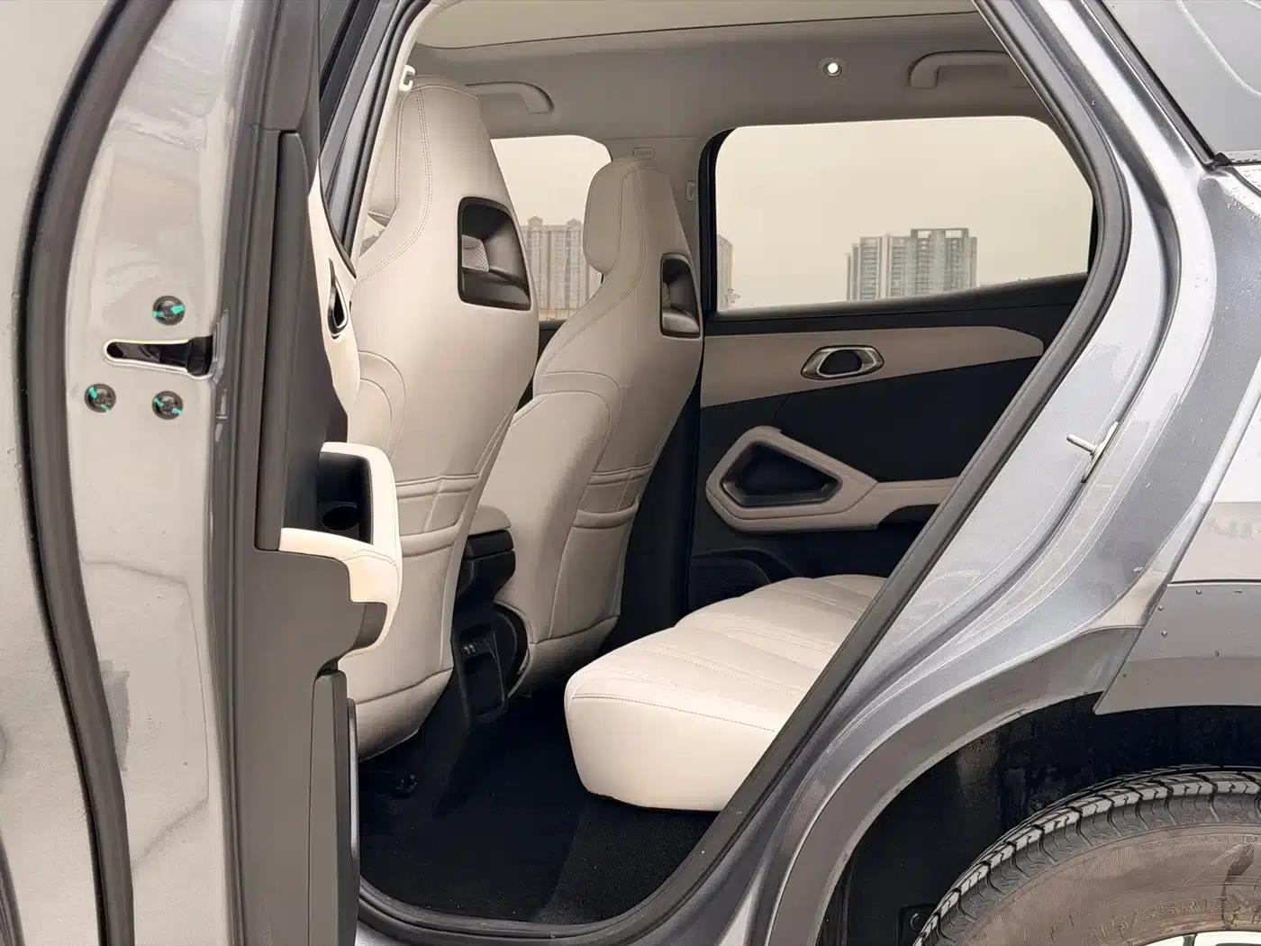Yuan UP 2024 Model 401KM Super Edition — миниатюра 8