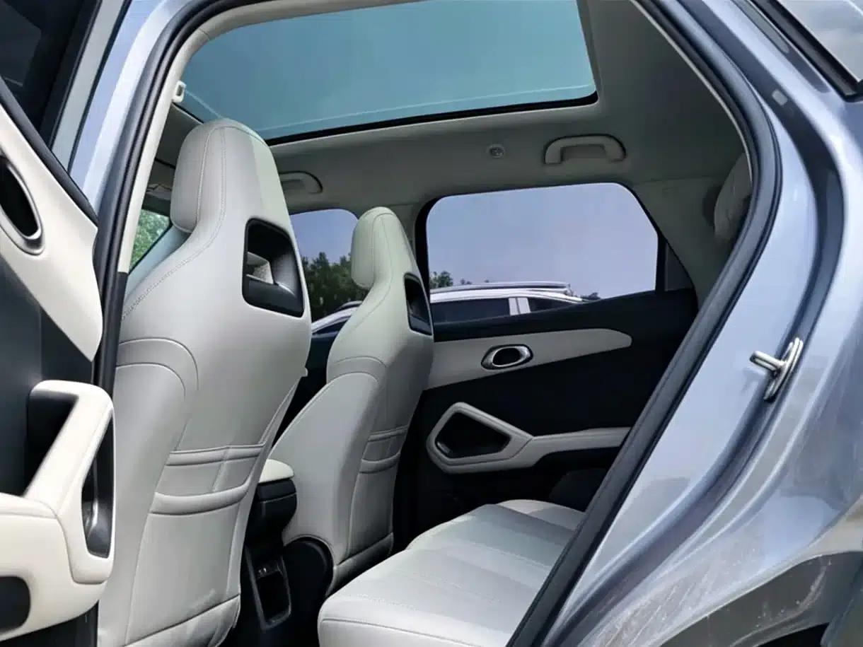 Yuan UP 2024 Model 401KM Super Edition — миниатюра 5