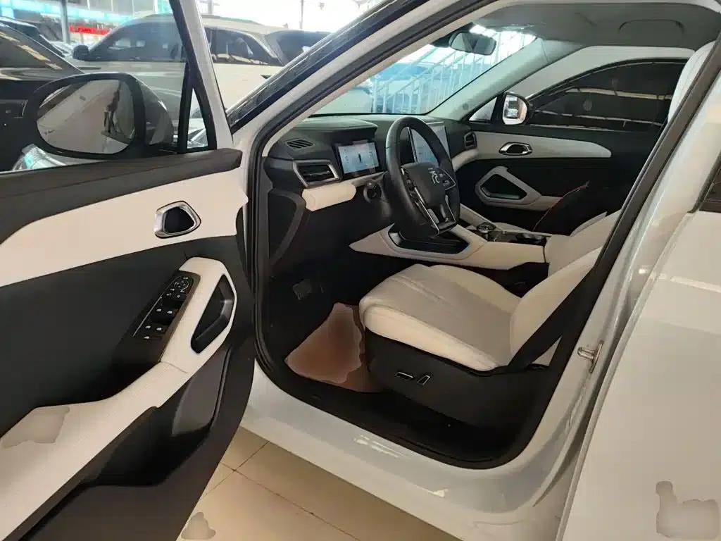 Yuan UP 2024 Model 401KM Super Edition — миниатюра 12