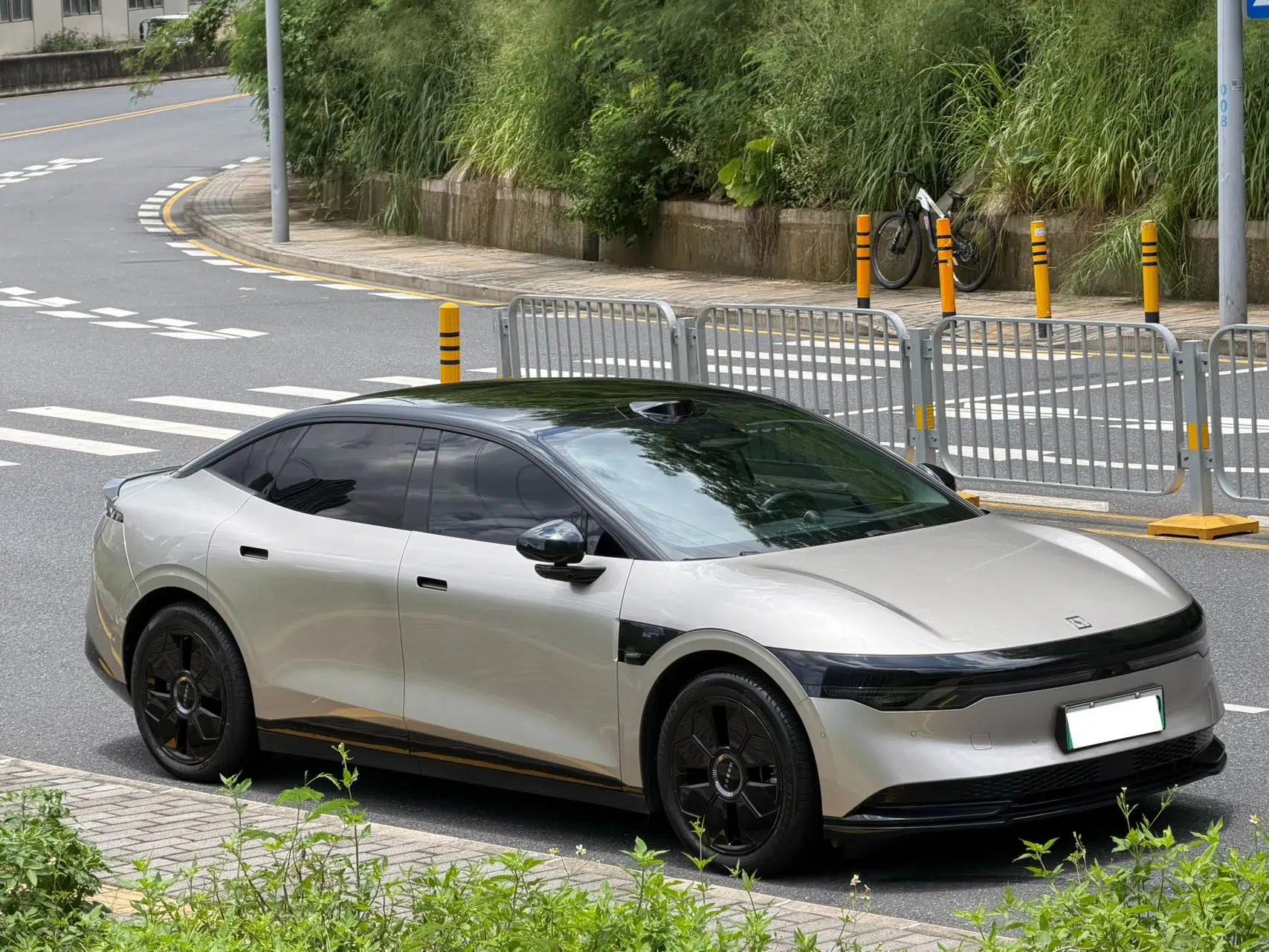 Zeekr 007 2024 Rear-Drive Intelligent Driving Version 100 kWh — миниатюра 3