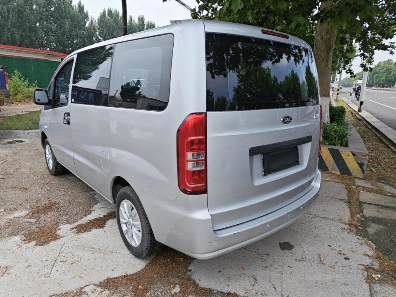 JAC Refine M3 2018 1.6L Express Edition 7-Seater — миниатюра 4