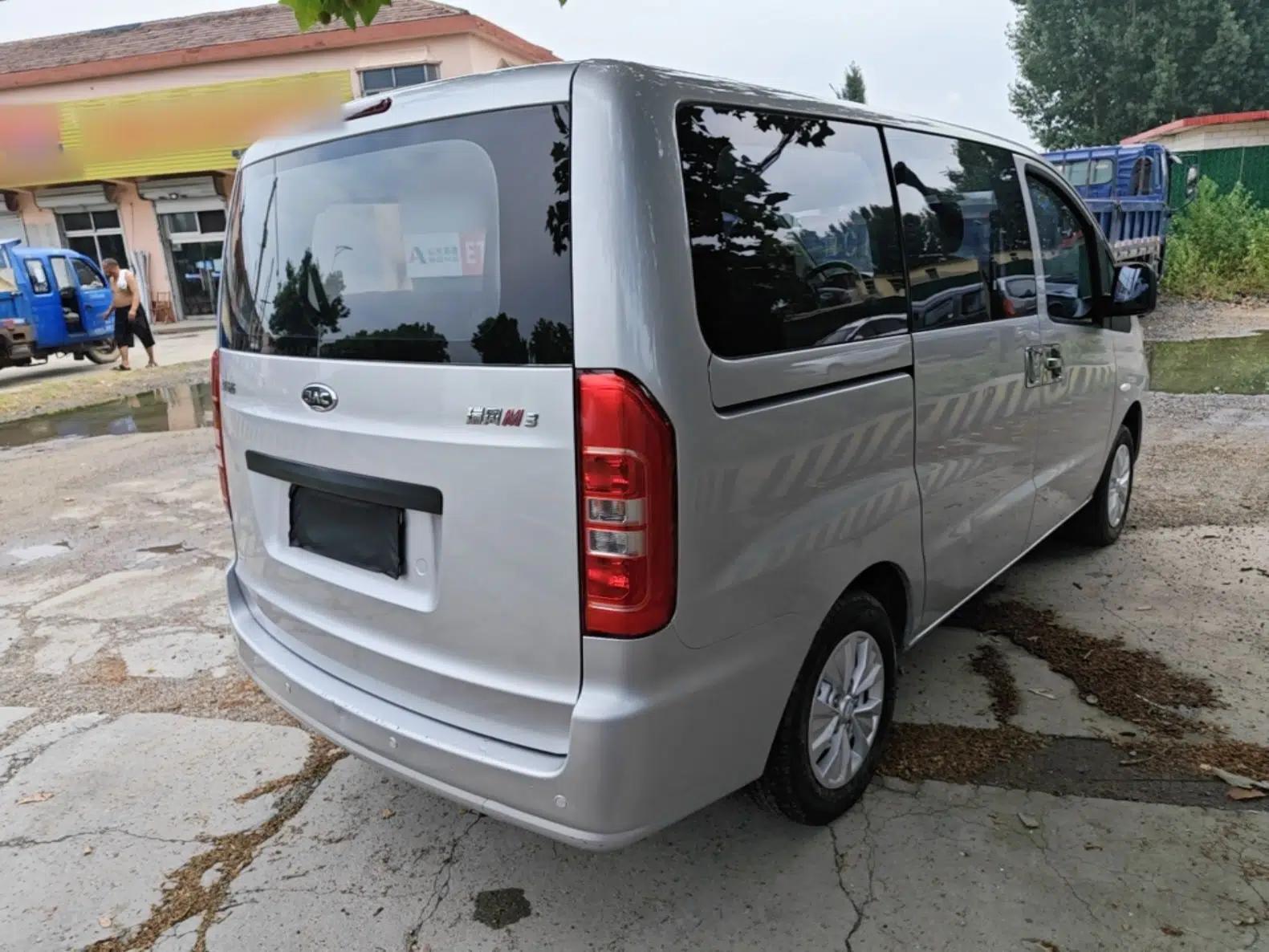 JAC Refine M3 2018 1.6L Express Edition 7-Seater — миниатюра 6