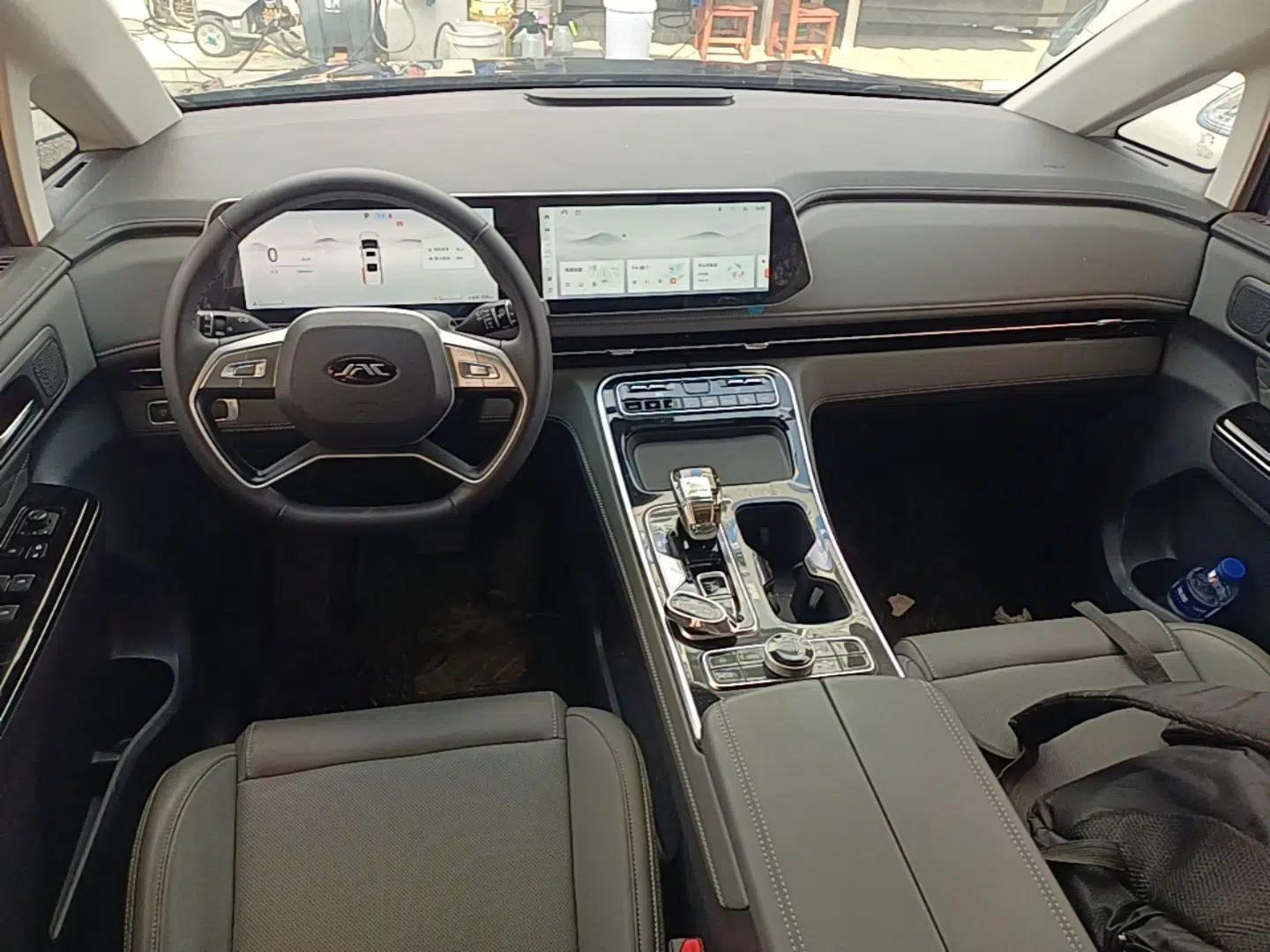 JAC Refine RF8 2024 Zhiling Edition 2.0T Prestige Model — миниатюра 12