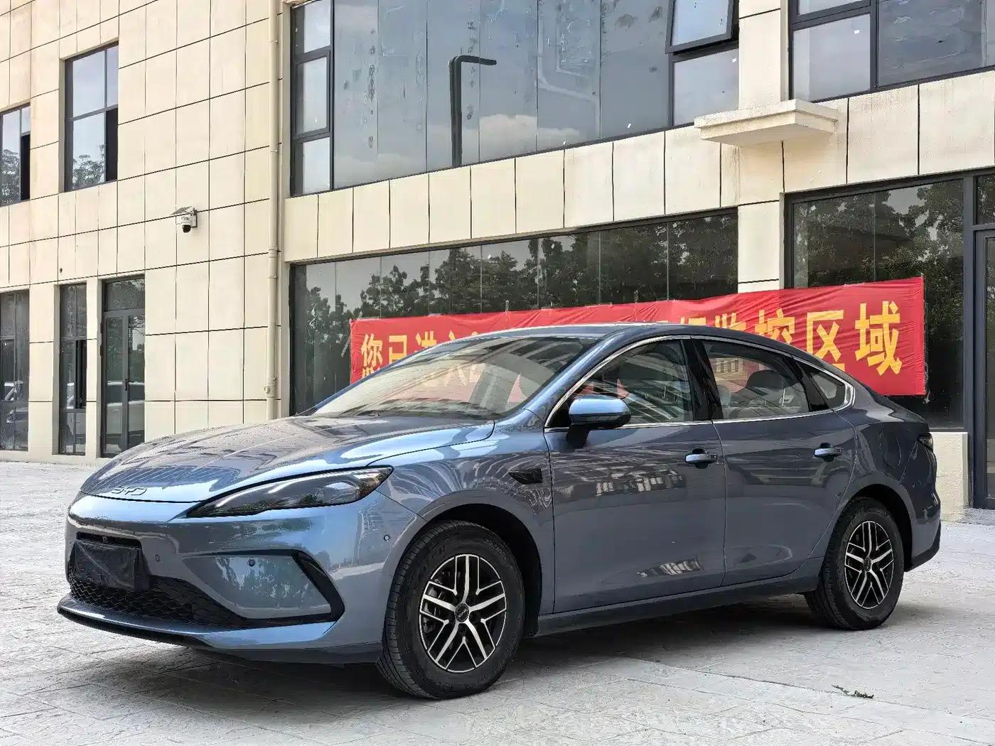 Seal 05 DM-i 2025 DM-i Intelligent Driving Edition 120KM Flagship Model — миниатюра 1