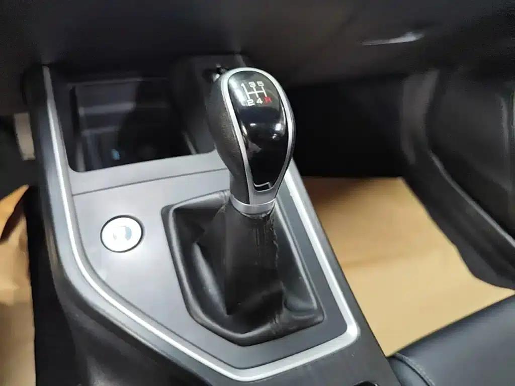 Qin 2019 1.5L Manual Deluxe Edition — миниатюра 21