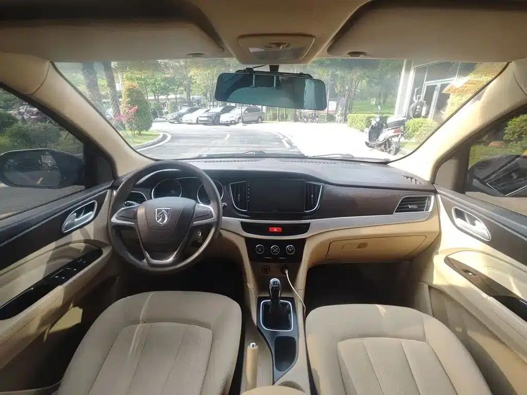 Baojun 730 2019 1.5L Manual Value Edition 7-Seater National VI Emission Standard — миниатюра 12