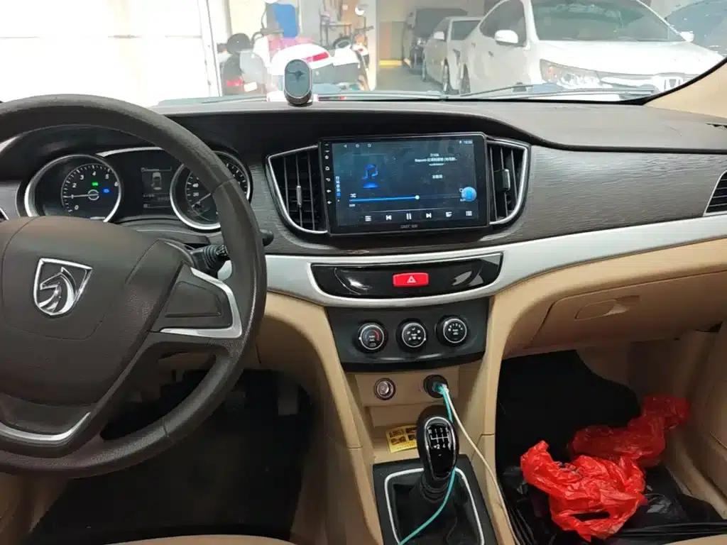 Baojun 730 2019 1.5L Manual Value Edition 7-Seater National VI Emission Standard — миниатюра 5
