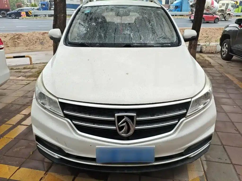 Baojun 730 2019 1.5T CVT Fashion 7-seater National VI Emission Standard — миниатюра 3