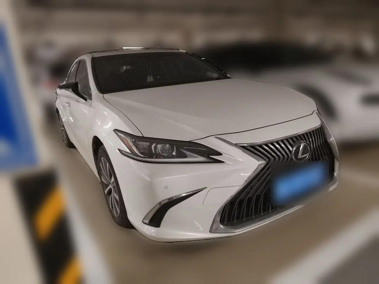 Lexus ES 2020 200 Excellence Edition — миниатюра 3