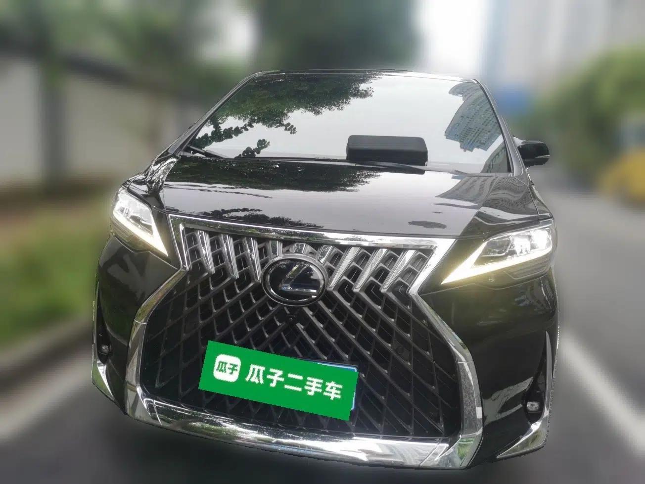 Lexus LM 2020 300h Seven-Seat Elegant Edition — миниатюра 2