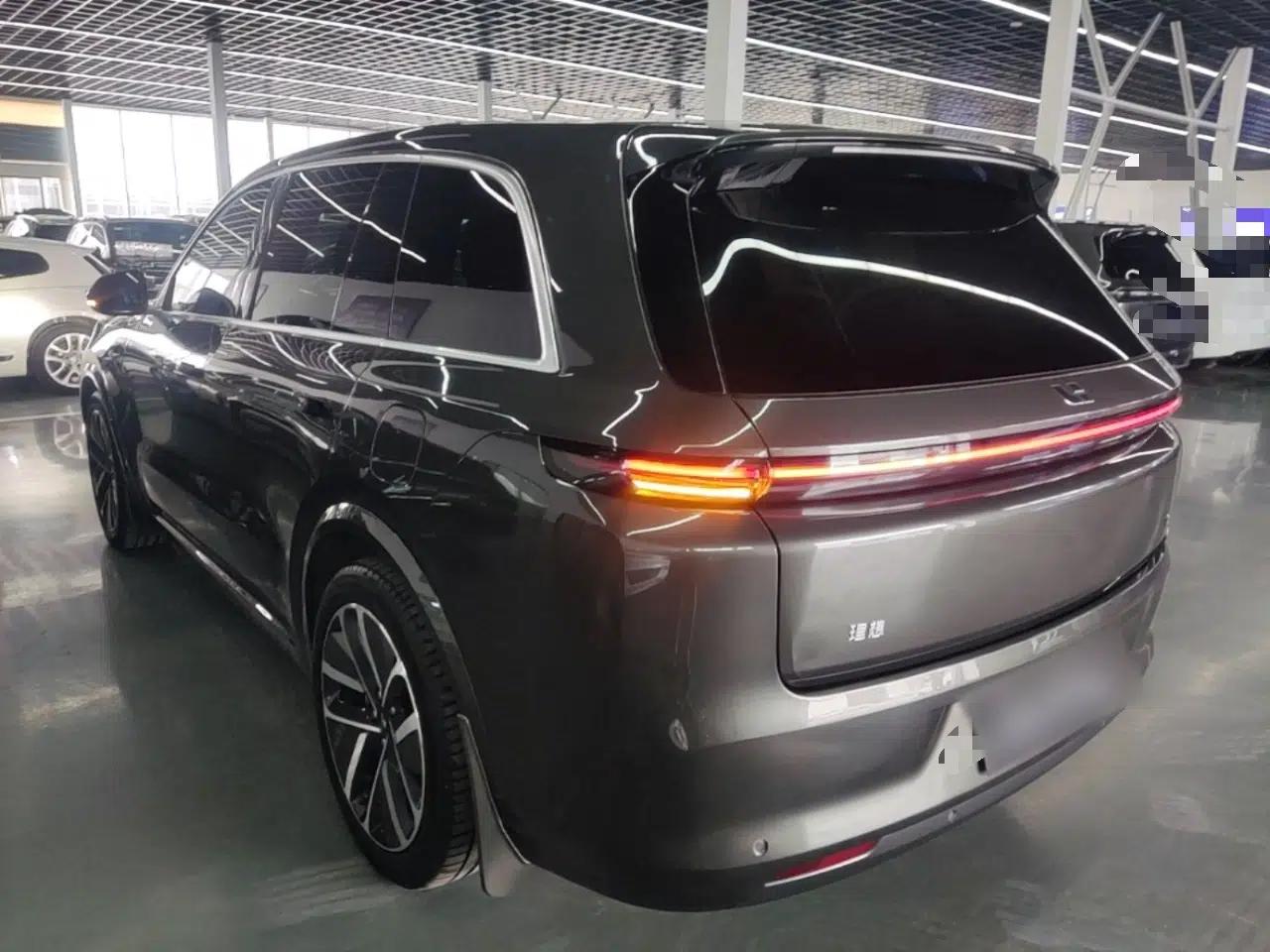 Li Auto L8 2024 Max — миниатюра 4