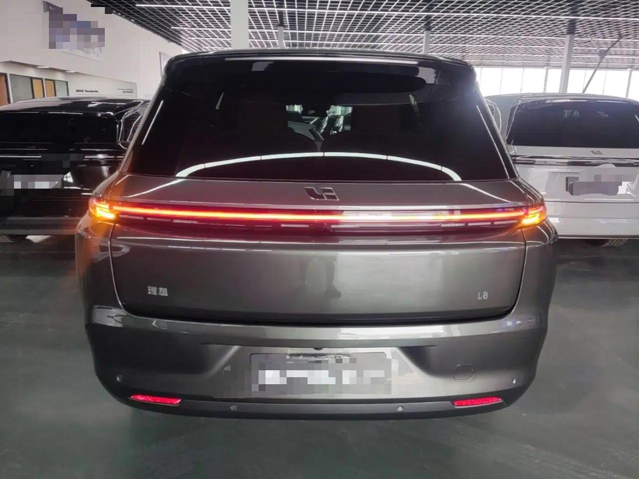 Li Auto L8 2024 Max — миниатюра 5