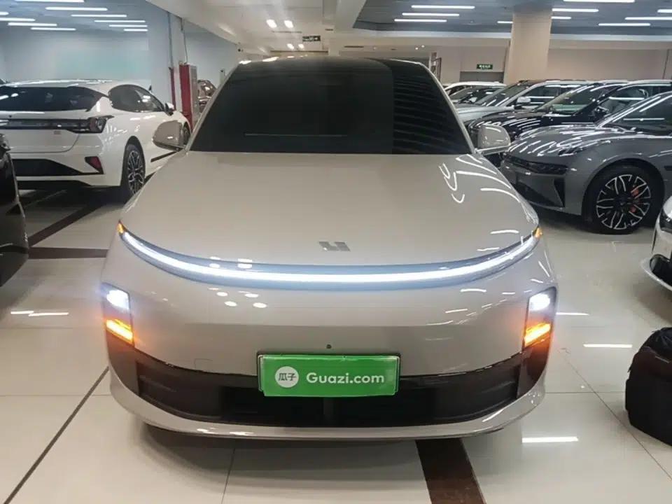 Li Auto L6 2024 Pro Model — миниатюра 2