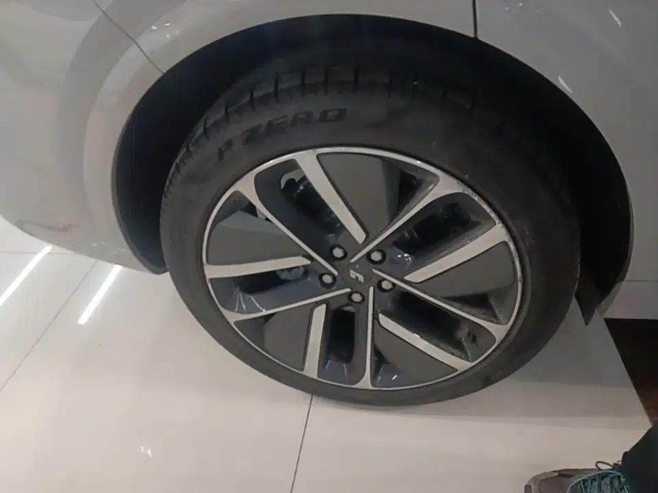 Li Auto L6 2024 Pro Model — миниатюра 11