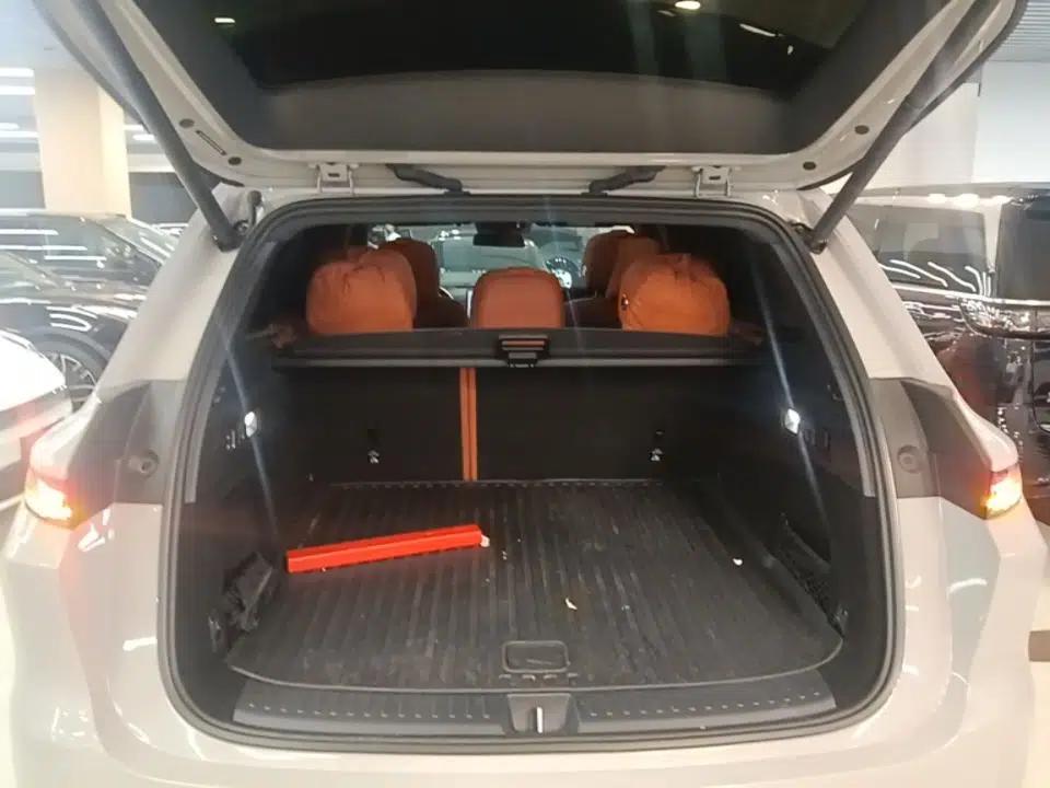Li Auto L6 2024 Pro Model — миниатюра 27