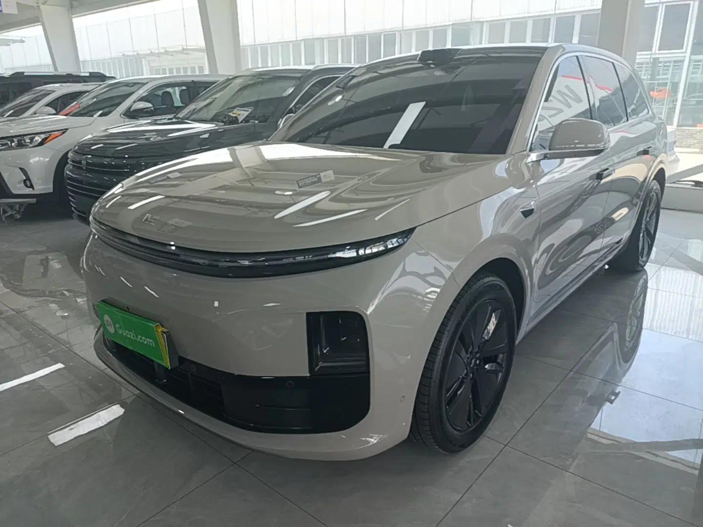 Li Auto L6 2024 Max — миниатюра 1