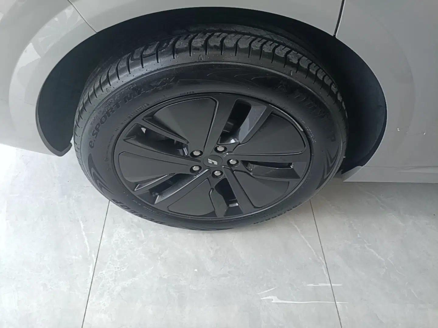 Li Auto L6 2024 Max — миниатюра 11