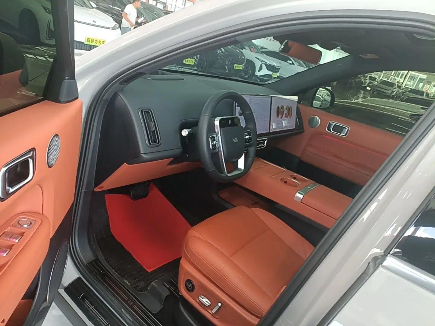 Li Auto L6 2024 Max — миниатюра 18