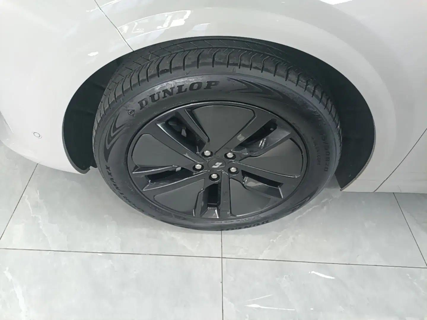 Li Auto L6 2024 Max — миниатюра 10