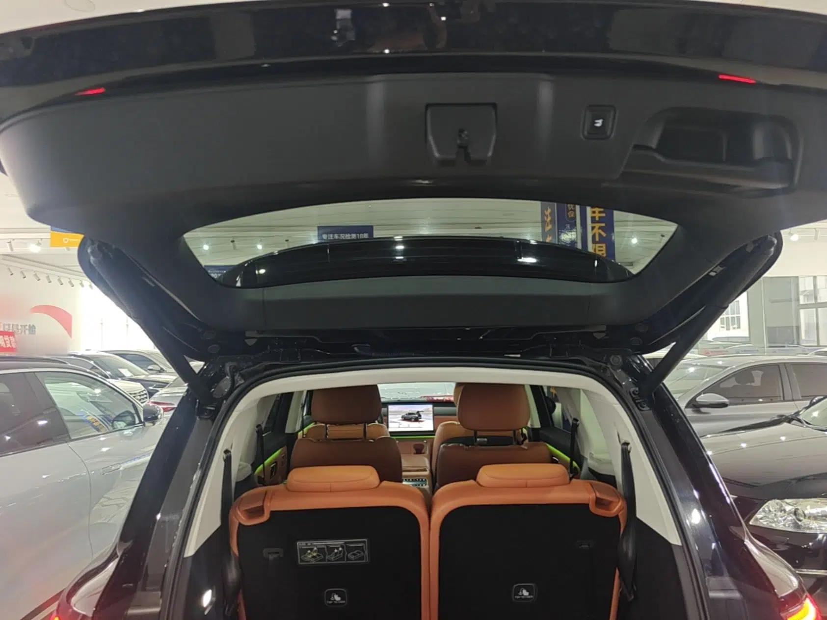 Leapmotor C16 2026 Extended-Range 280 LiDAR Zhizun Edition 6 Seats — миниатюра 22