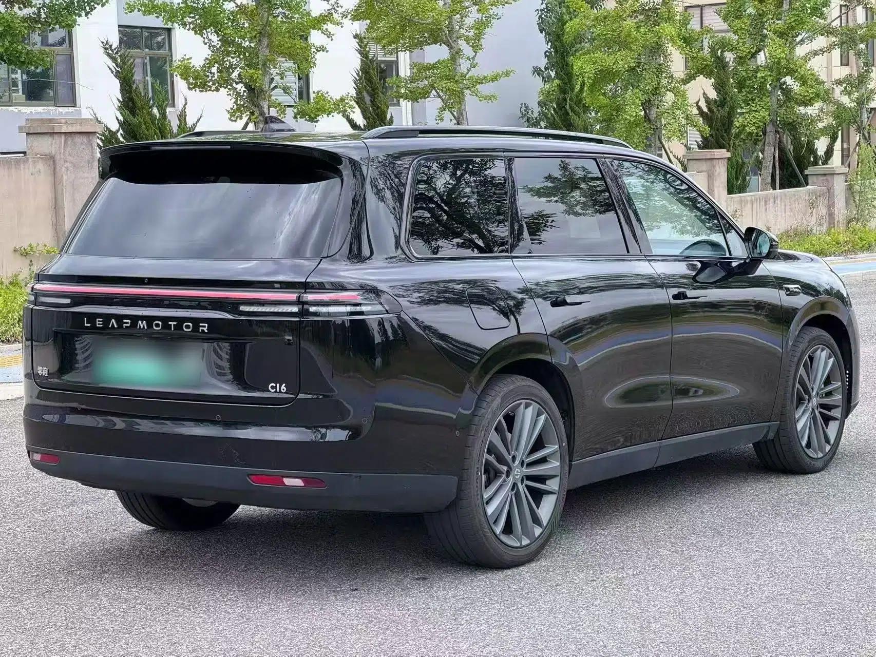 Leapmotor C16 2026 Extended-Range 280 LiDAR Zhizun Edition 6 Seats — миниатюра 6