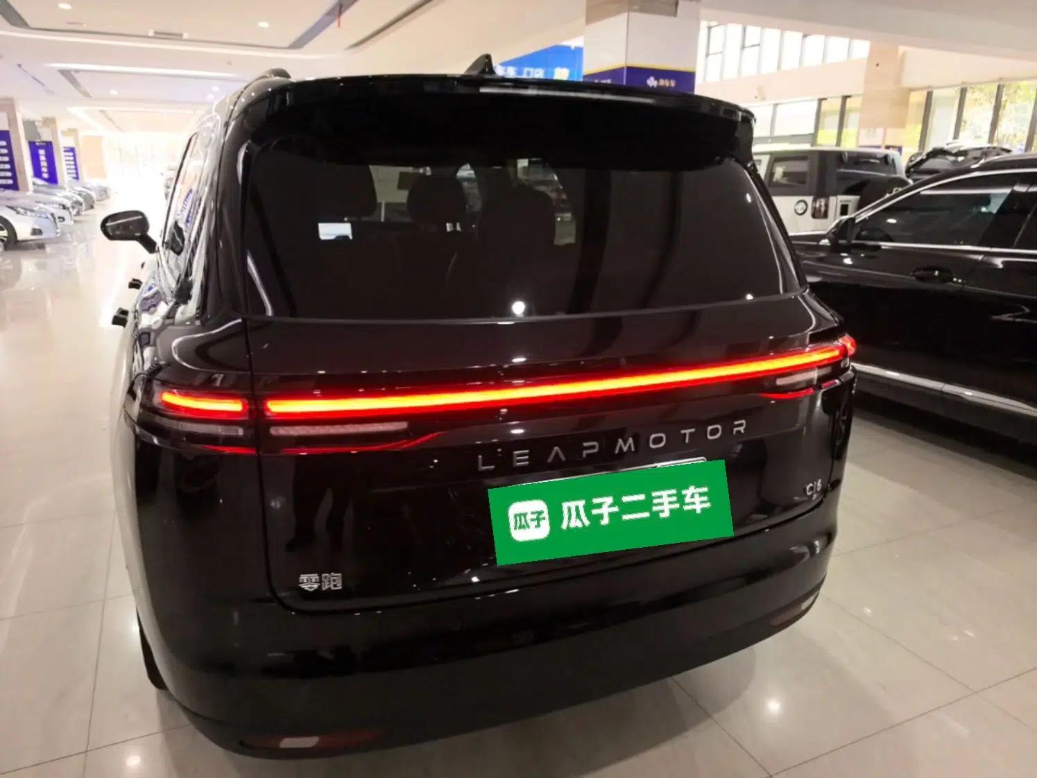 Leapmotor C16 2026 Extended-Range 280 LiDAR Zhizun Edition 6 Seats — миниатюра 5
