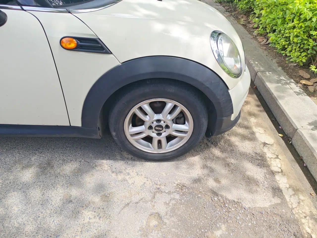MINI 2011 1.6L ONE — миниатюра 8
