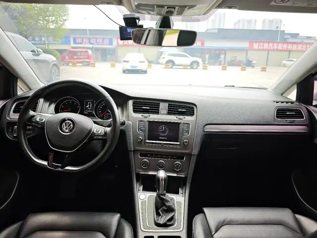 2016 Golf 230TSI Automatic Luxury — миниатюра 5