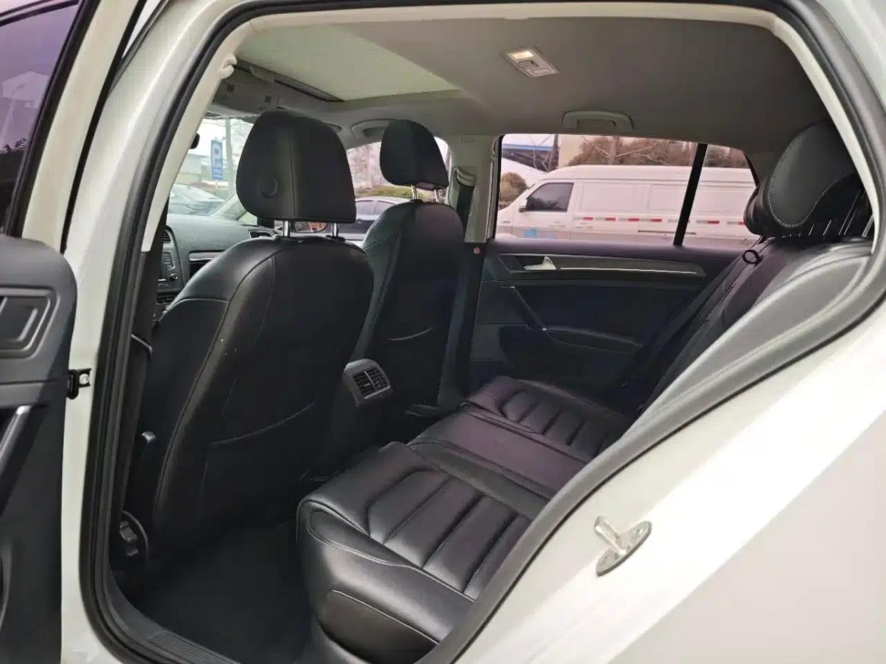 2016 Golf 230TSI Automatic Luxury — миниатюра 6