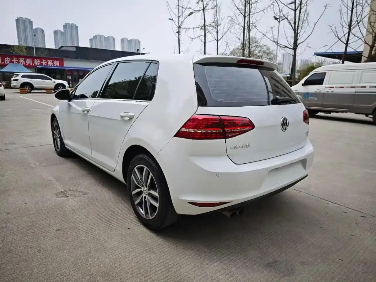 2016 Golf 230TSI Automatic Luxury — миниатюра 7