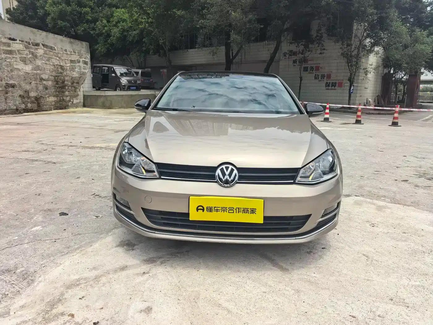 2015 Golf 1.6L Automatic Comfort — миниатюра 3