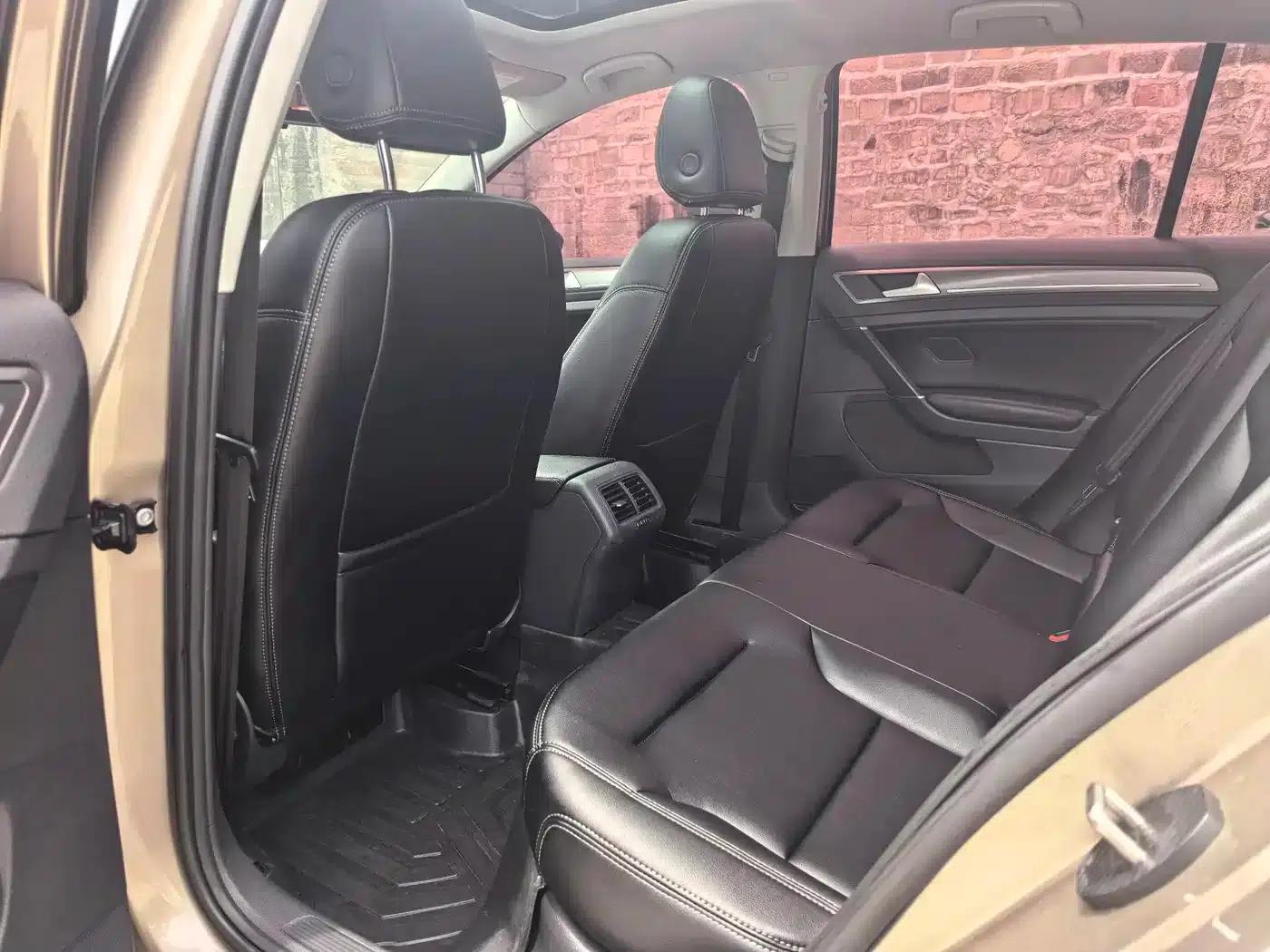 2015 Golf 1.6L Automatic Comfort — миниатюра 5