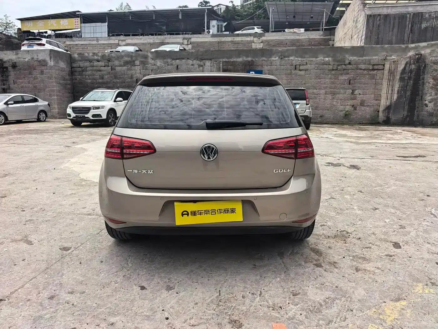 2015 Golf 1.6L Automatic Comfort — миниатюра 7
