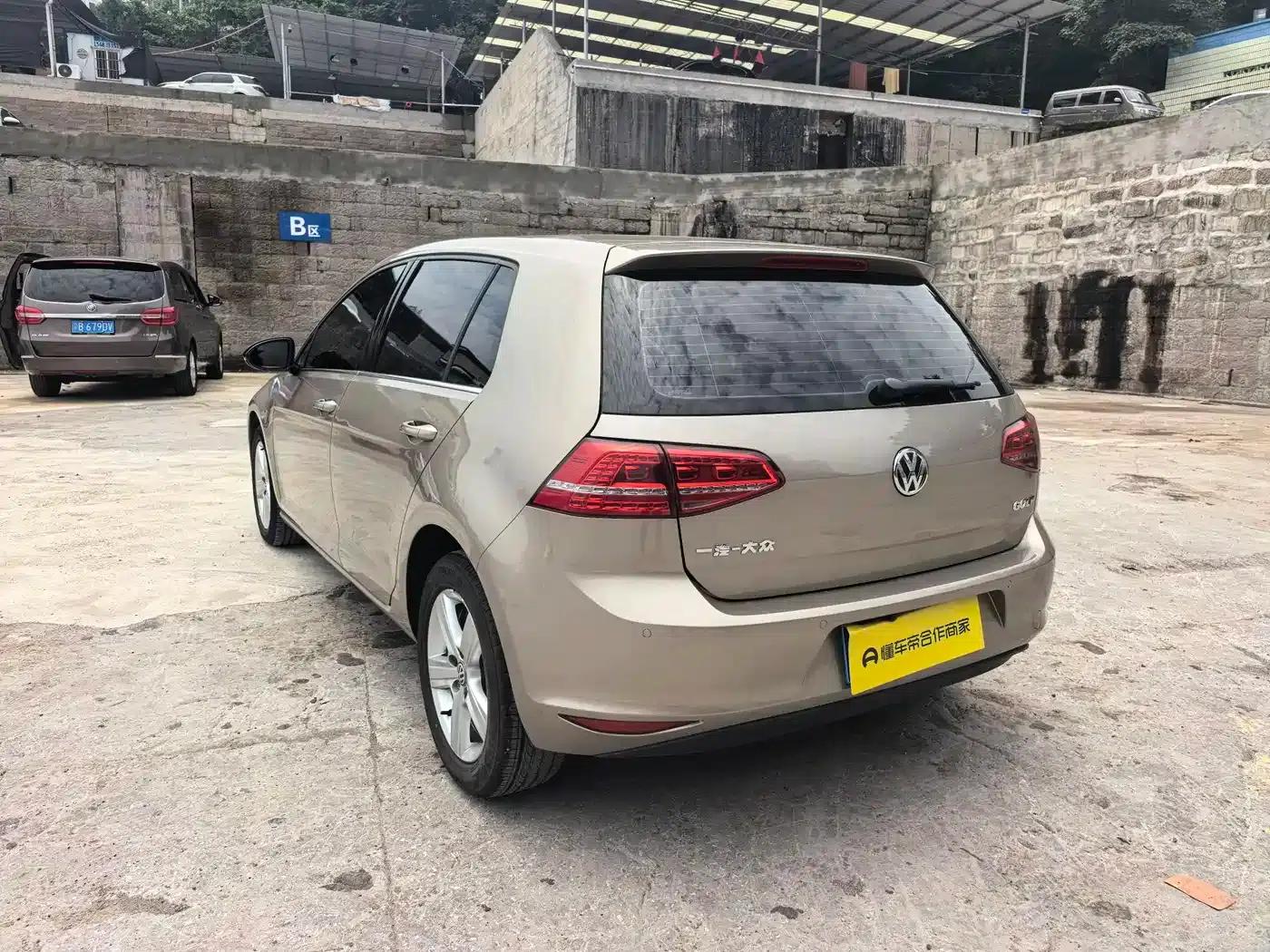 2015 Golf 1.6L Automatic Comfort — миниатюра 8