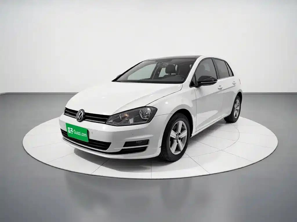 2017 Golf 230TSI Automatic Comfort Millionth Unit Commemorative Edition — миниатюра 2