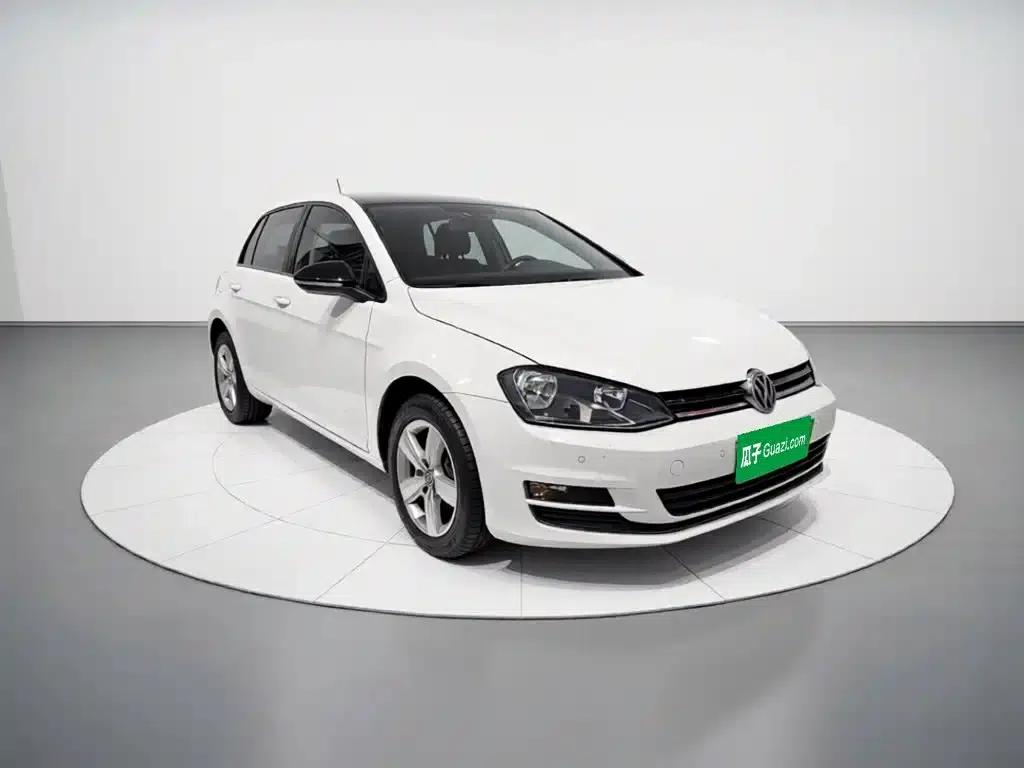 2017 Golf 230TSI Automatic Comfort Millionth Unit Commemorative Edition — миниатюра 4