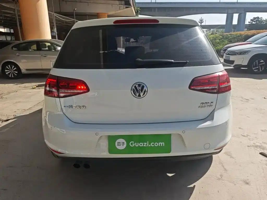 2017 Golf 230TSI Automatic Comfort Millionth Unit Commemorative Edition — миниатюра 6