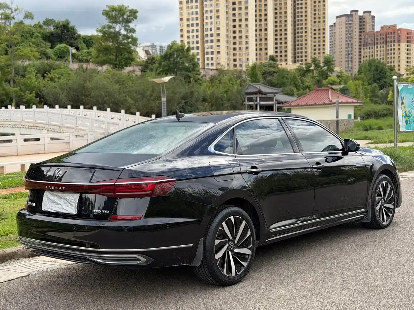 2022 Volkswagen Passat 330TSI Starry Sky Luxury Edition — миниатюра 4