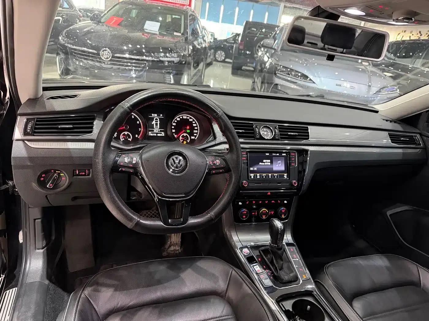 2017 Passat 330TSI DSG Premium Edition — миниатюра 7