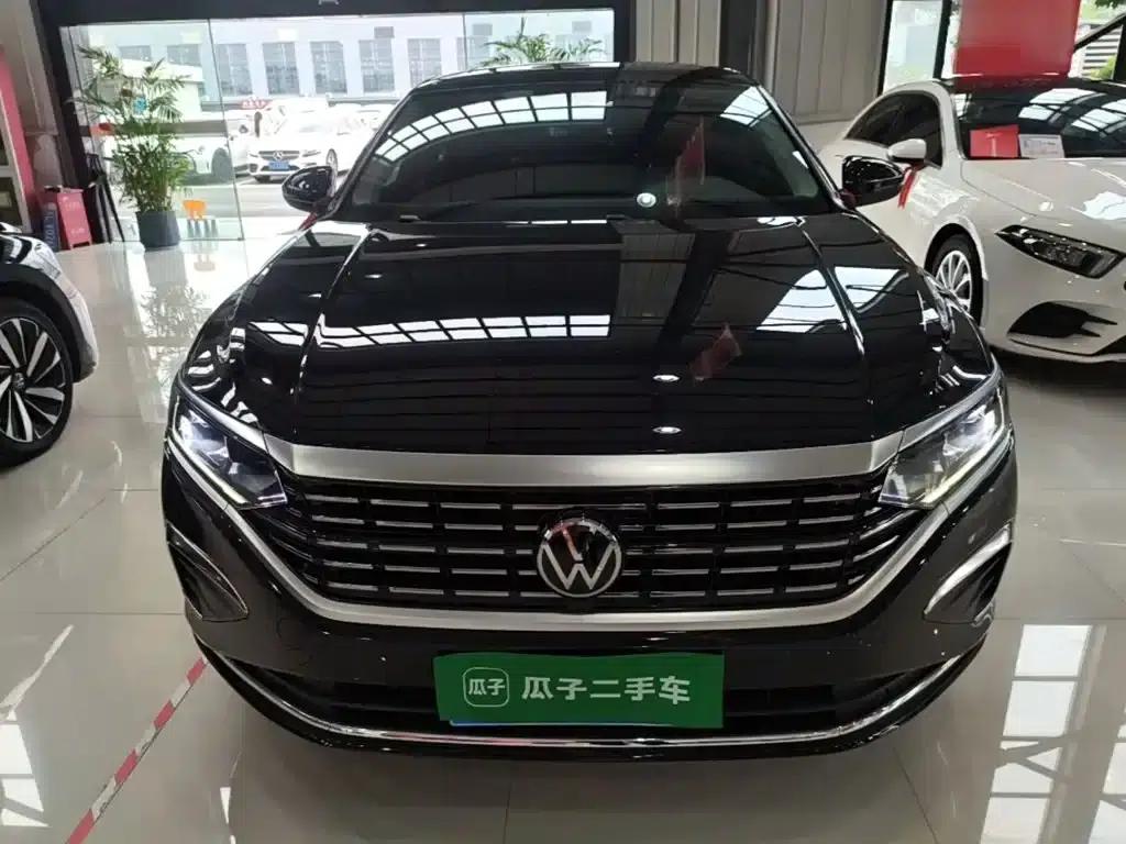 2025 Passat Outstanding Edition 380TSI Dragon Edition — миниатюра 3