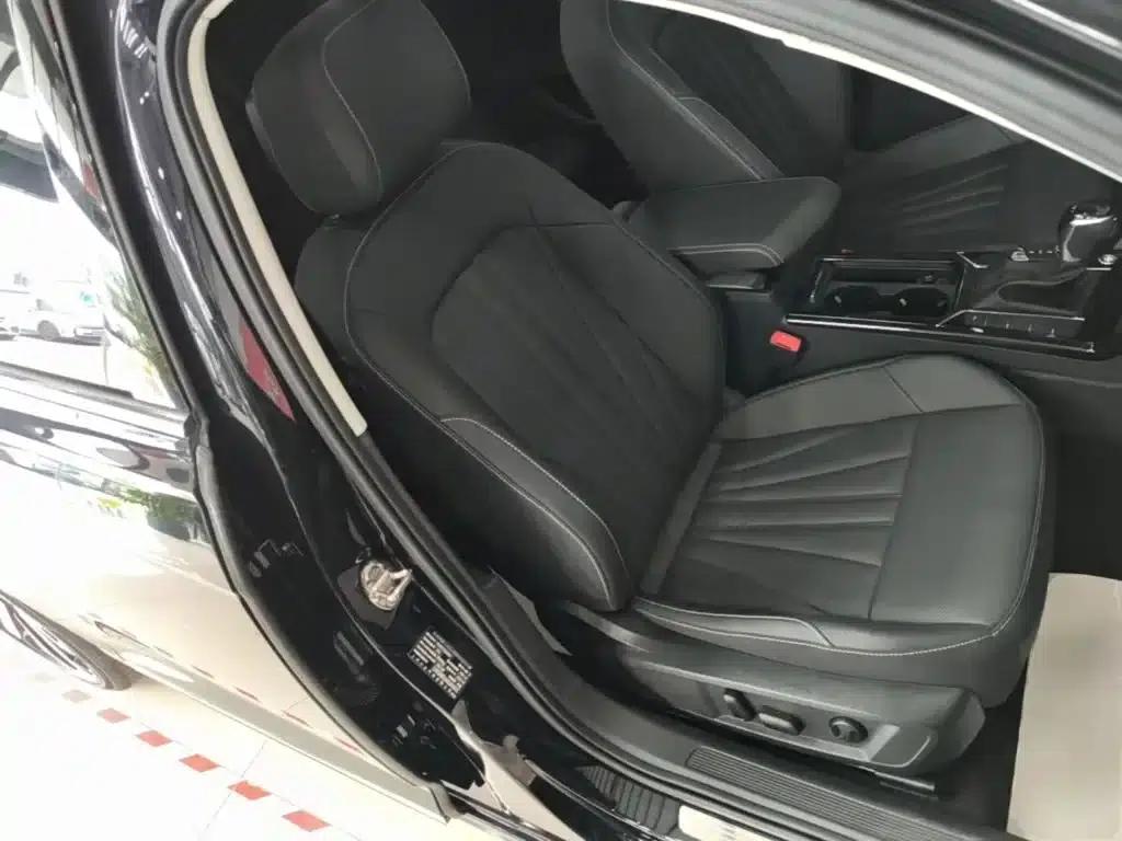 2025 Passat Outstanding Edition 380TSI Dragon Edition — миниатюра 25