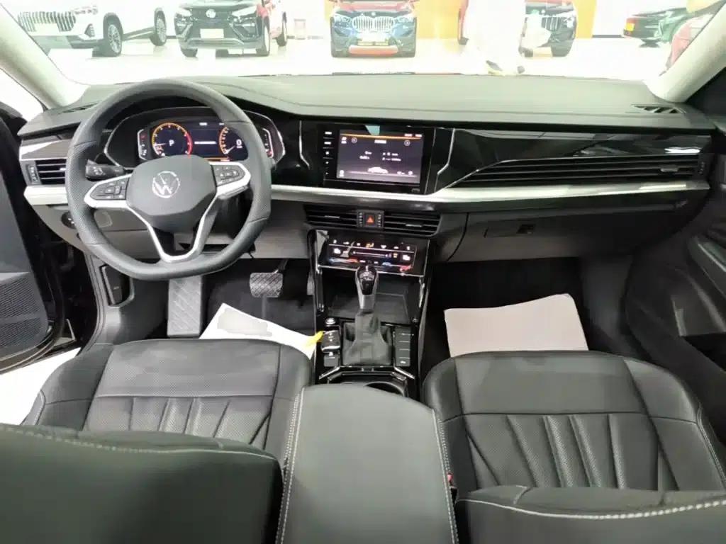 2025 Passat Outstanding Edition 380TSI Dragon Edition — миниатюра 10