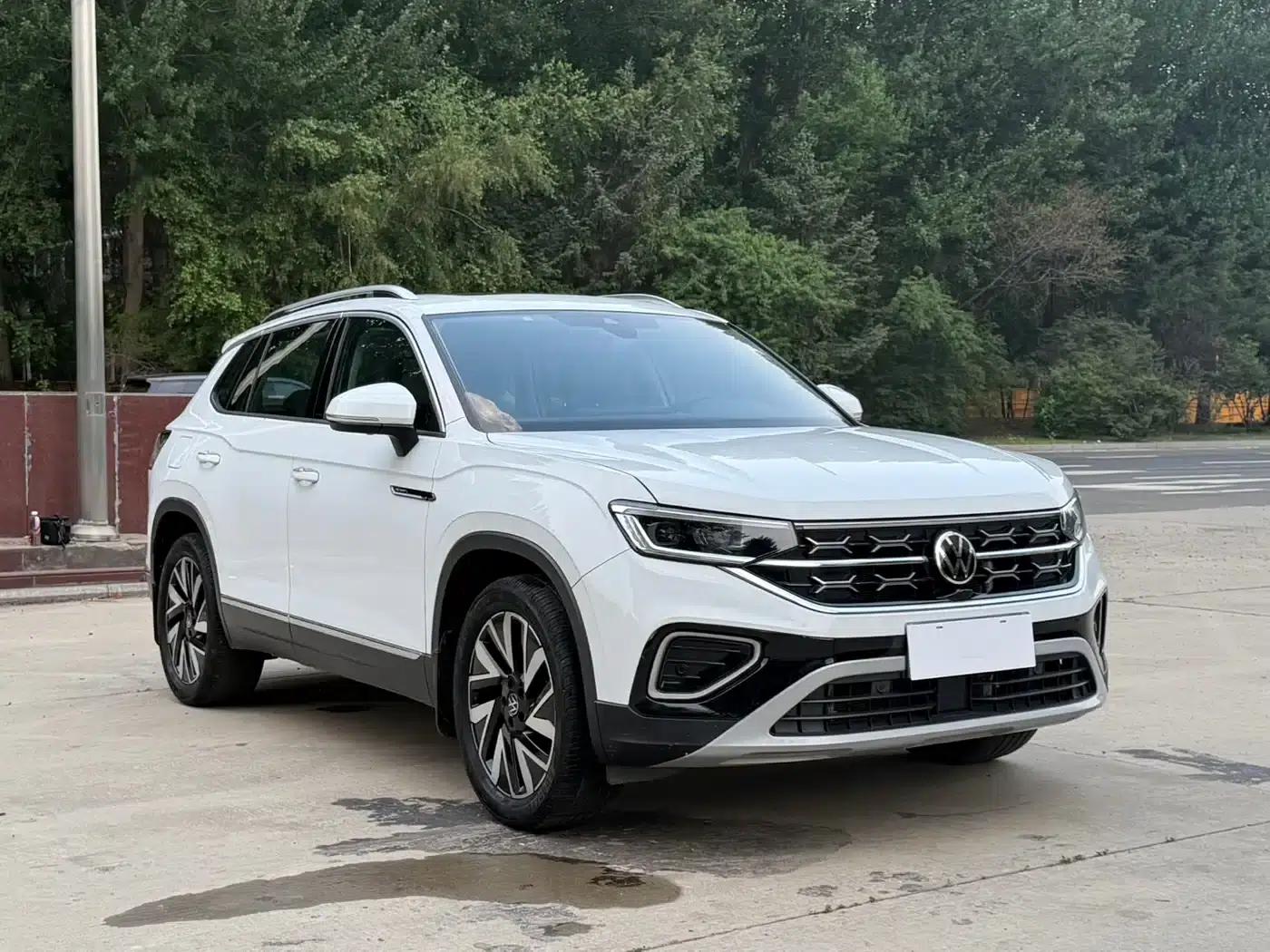 Tayron 2023 280TSI 2WD Luxury Plus Advanced Edition — миниатюра 3