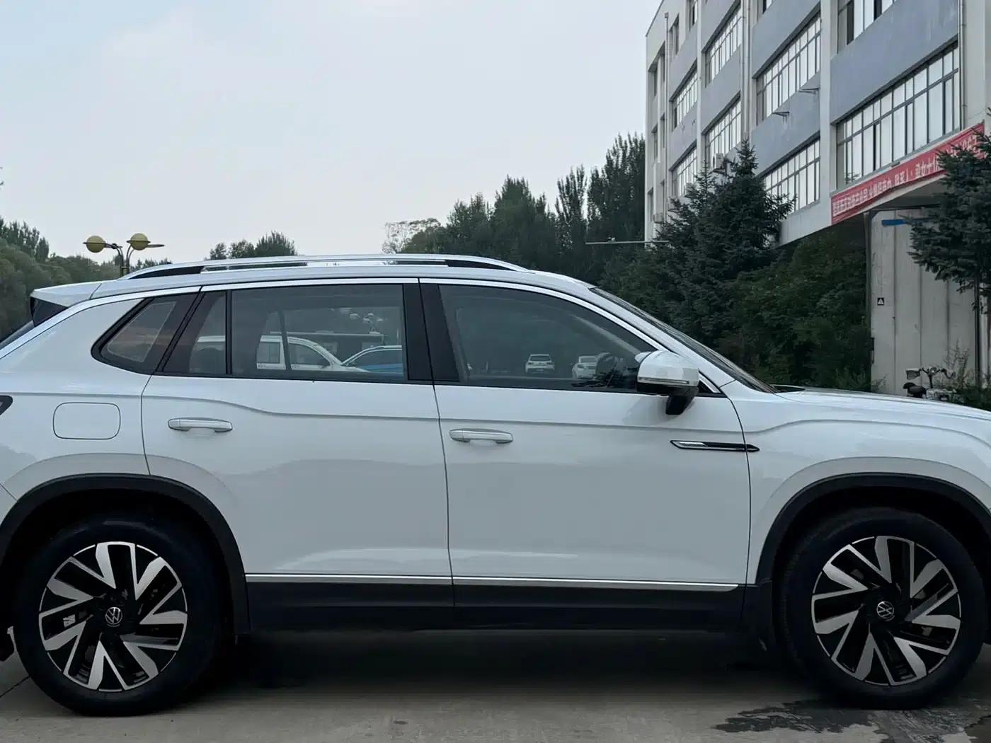 Tayron 2023 280TSI 2WD Luxury Plus Advanced Edition — миниатюра 4
