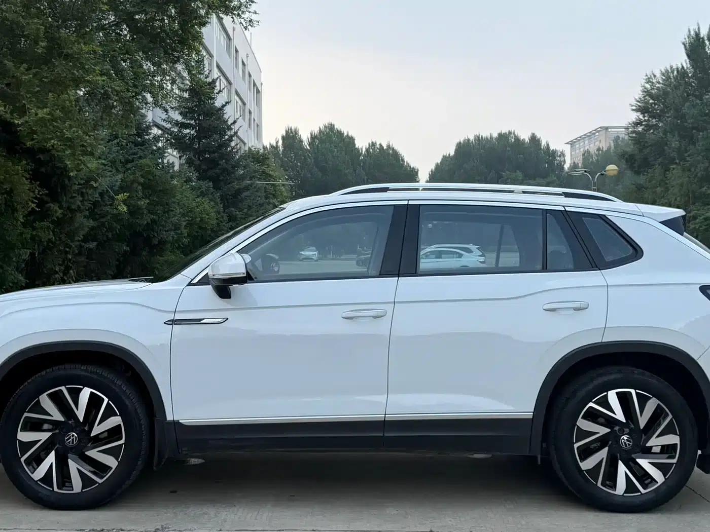 Tayron 2023 280TSI 2WD Luxury Plus Advanced Edition — миниатюра 8